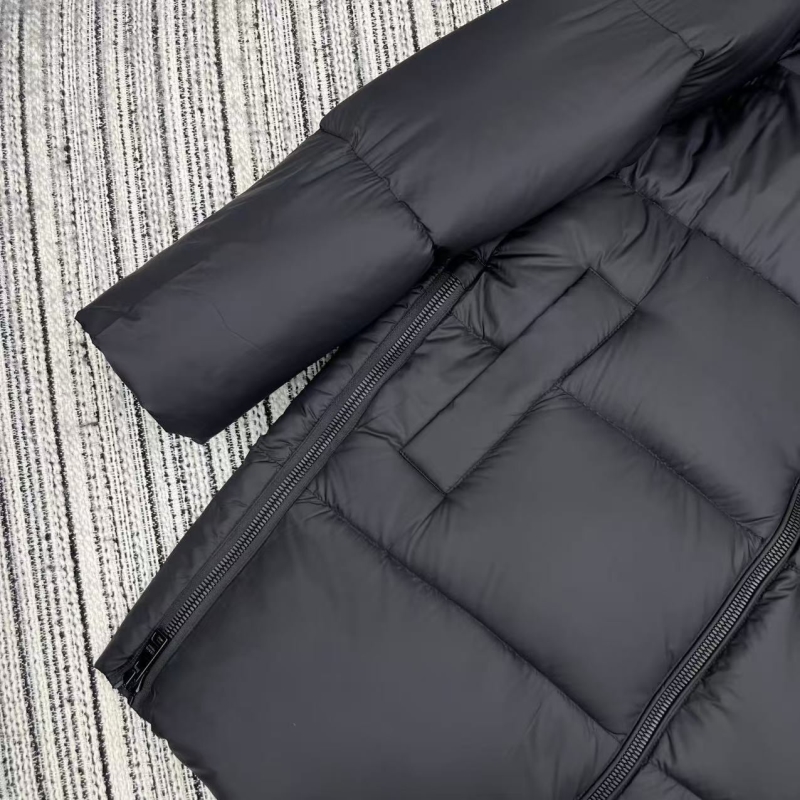 Pra*a down jacket